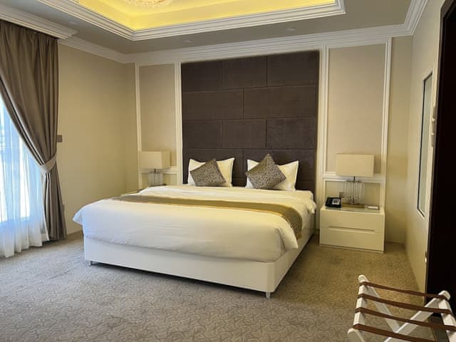 Junior King Suite