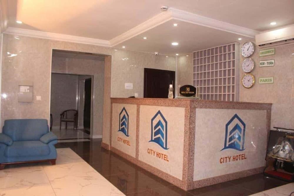 City Hotel