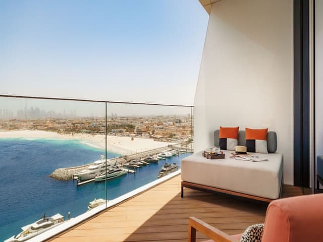 Marina Deluxe Room with Marina & Dubai Skyline Views - includes Private Terrace (11 sqm)