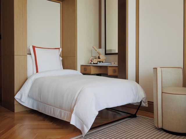 Ocean Family Room with Kids Club Access, Murphy Bed, Second Bathroom and Iconic Burj Al Arab Views