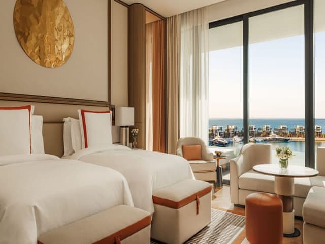 Marina Deluxe Room with Marina & Dubai Skyline Views - includes Private Terrace (11 sqm)