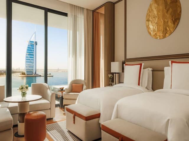 Ocean Deluxe Room with Iconic Burj Al Arab Views - includes Private Terrace (11 sqm)
