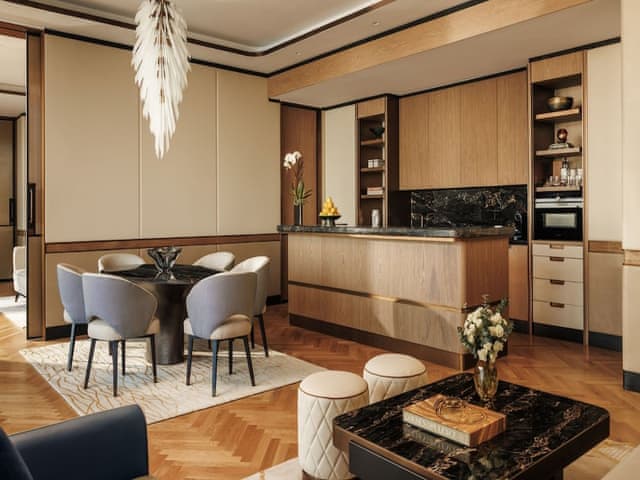 Promenade Terrace Suite - Butler Service, Kitchenette, Iliana Pool Club Access, Terrace on Promenade