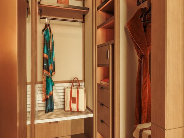 Ocean Deluxe Room with Iconic Burj Al Arab Views - includes Private Terrace (11 sqm)