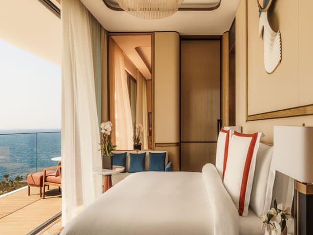 Ocean Deluxe Suite - Butler Service, Iliana Pool Club Access, 31 sqm Terrace with Burj Al Arab Views
