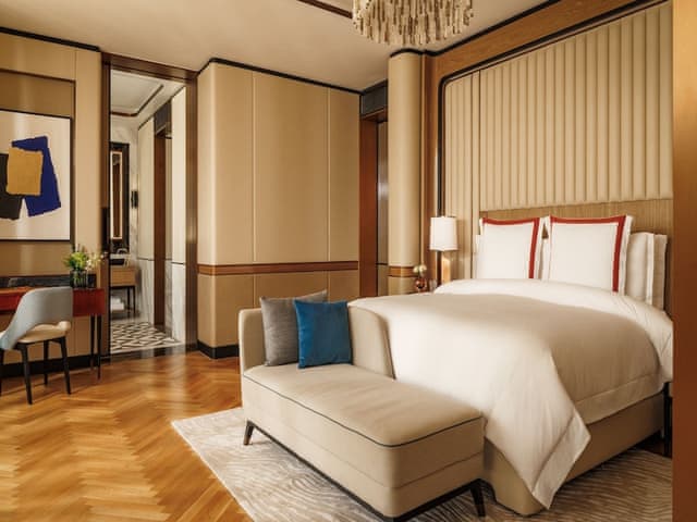 Promenade Terrace Suite - Butler Service, Kitchenette, Iliana Pool Club Access, Terrace on Promenade