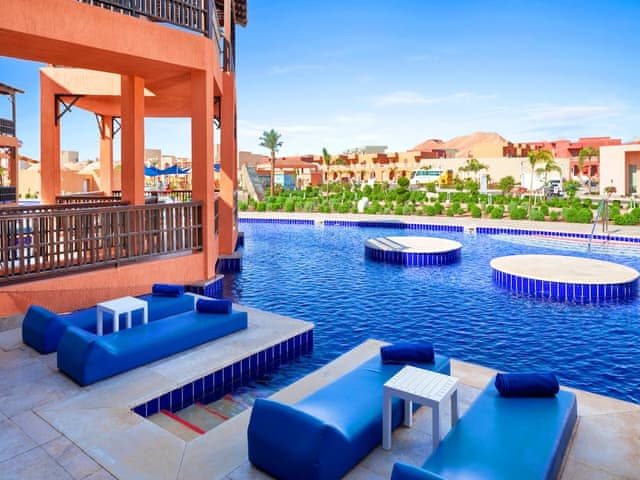 Royal Family Two Bedroom Suite