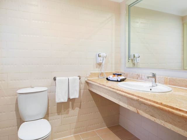 Deluxe Double Room, Garden View