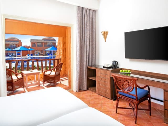 Deluxe Double or Twin Room, Pool View