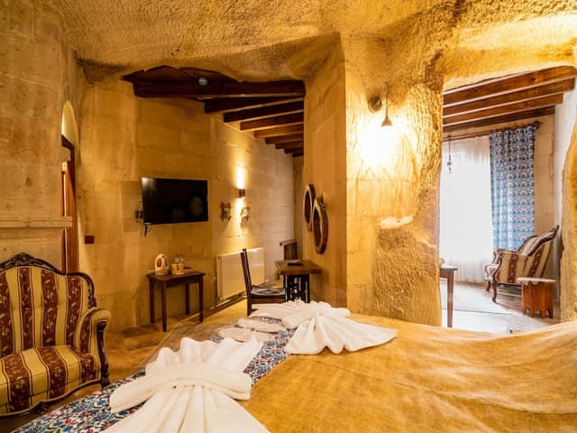 Delüks Üç Kişilik Oda