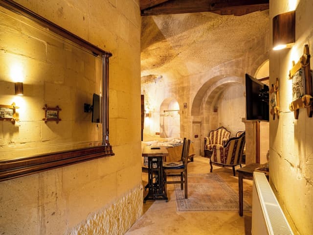 Delüks Üç Kişilik Oda