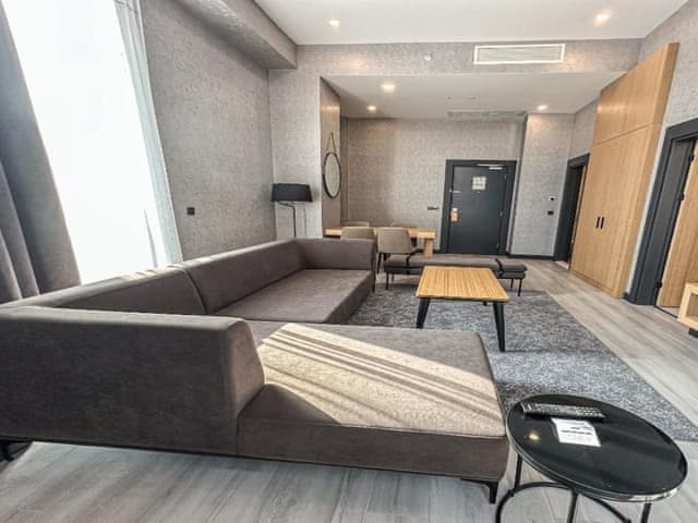 Suite, Non Smoking, Corner