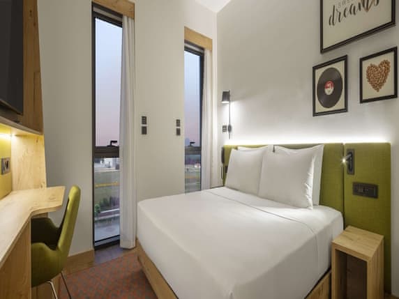 Room, 1 King Bed, Non Smoking