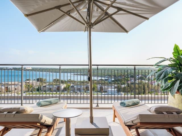 Penthouse Süit 2 Yatak Odalı Deniz Manzaralı (Topluluk Alanı)