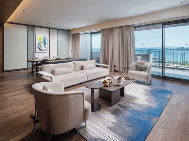 Presidential Süit 3 Yatak Odalı & Özel Havuz Deniz Manzaralı (Topluluk Alanı)