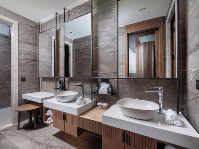 Presidential Süit 3 Yatak Odalı & Özel Havuz Deniz Manzaralı (Topluluk Alanı)