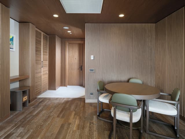 Presidential Süit 2 Yatak Odalı & Özel Havuz Deniz Manzaralı (Topluluk Alanı)