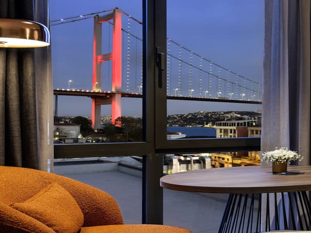 Standard Room, 1 King Bed (Bosphorus Bridge View)