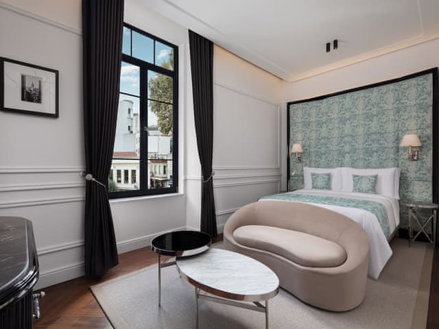 Deluxe Room, 1 Queen Bed