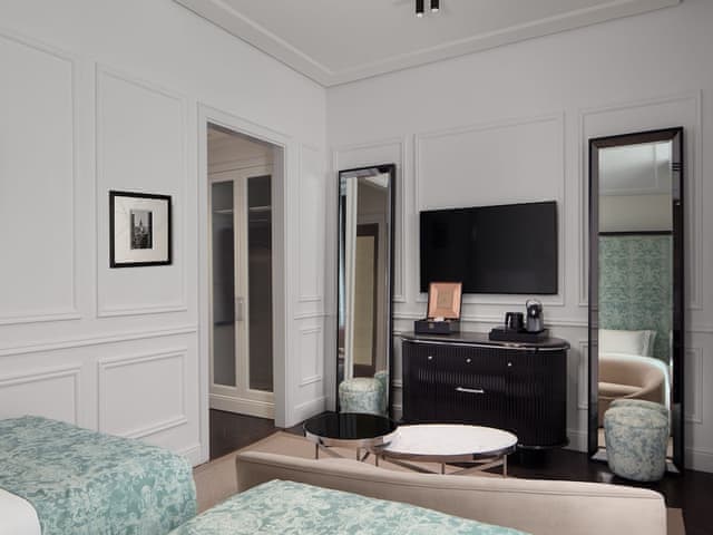 Deluxe Room, 2 Twin Beds