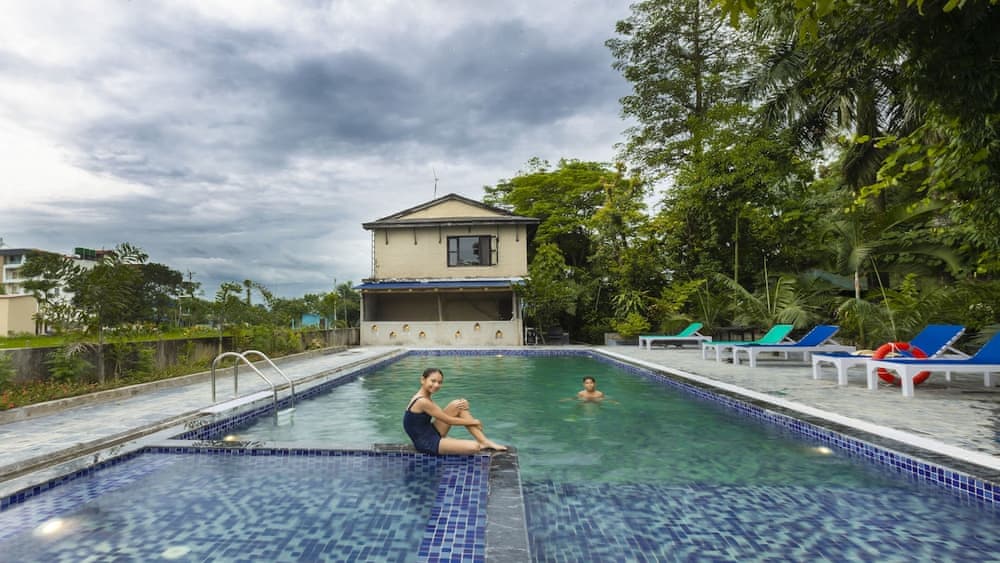 Hotel Parkside & Swimming Pool-Between Greenery and Azure ,Your Perfect ...