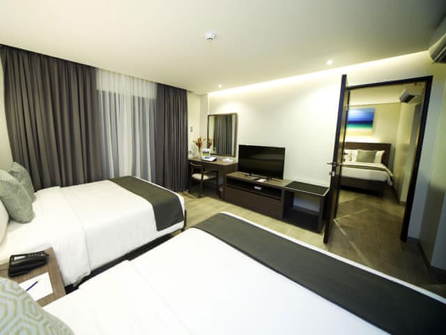 Chambres Communicantes Monterey