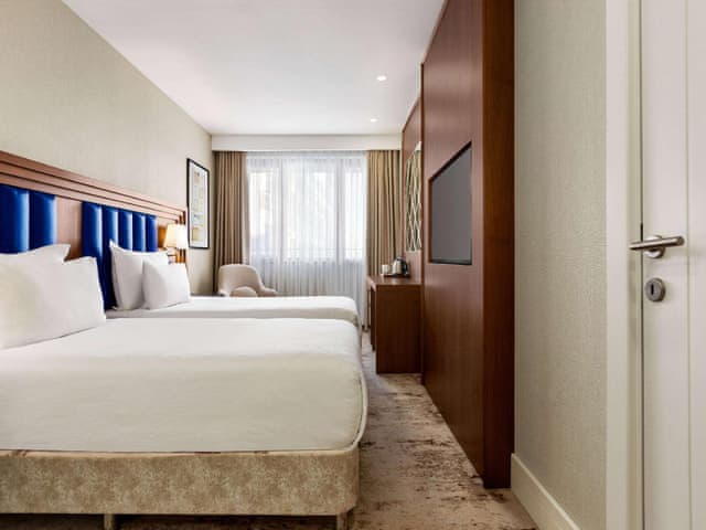 Deluxe Room, 2 Single Beds, Balcony