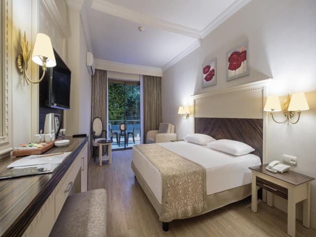 2 Yetişkin ve 3 Çocuk İçin Aile Odası