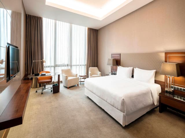 Club King, Lounge Access, Concierge level, Guest room, 1 King, Top floor