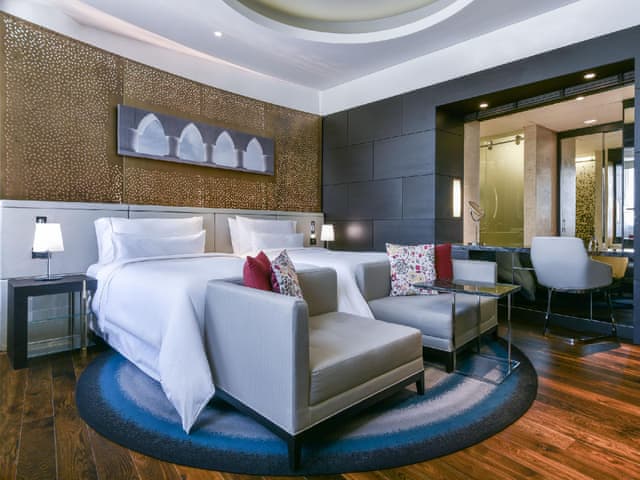 Executive Room 2 Twin, Club lounge access, Guest room, 2 Twin, City view
