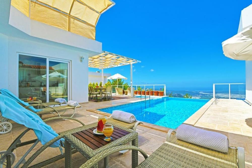 villa hồ bơi riêng gần biển mỹ khê