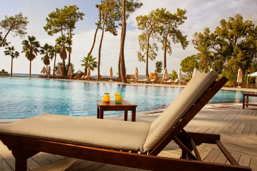 Various alcohol-free drinks are available throughout the hotel