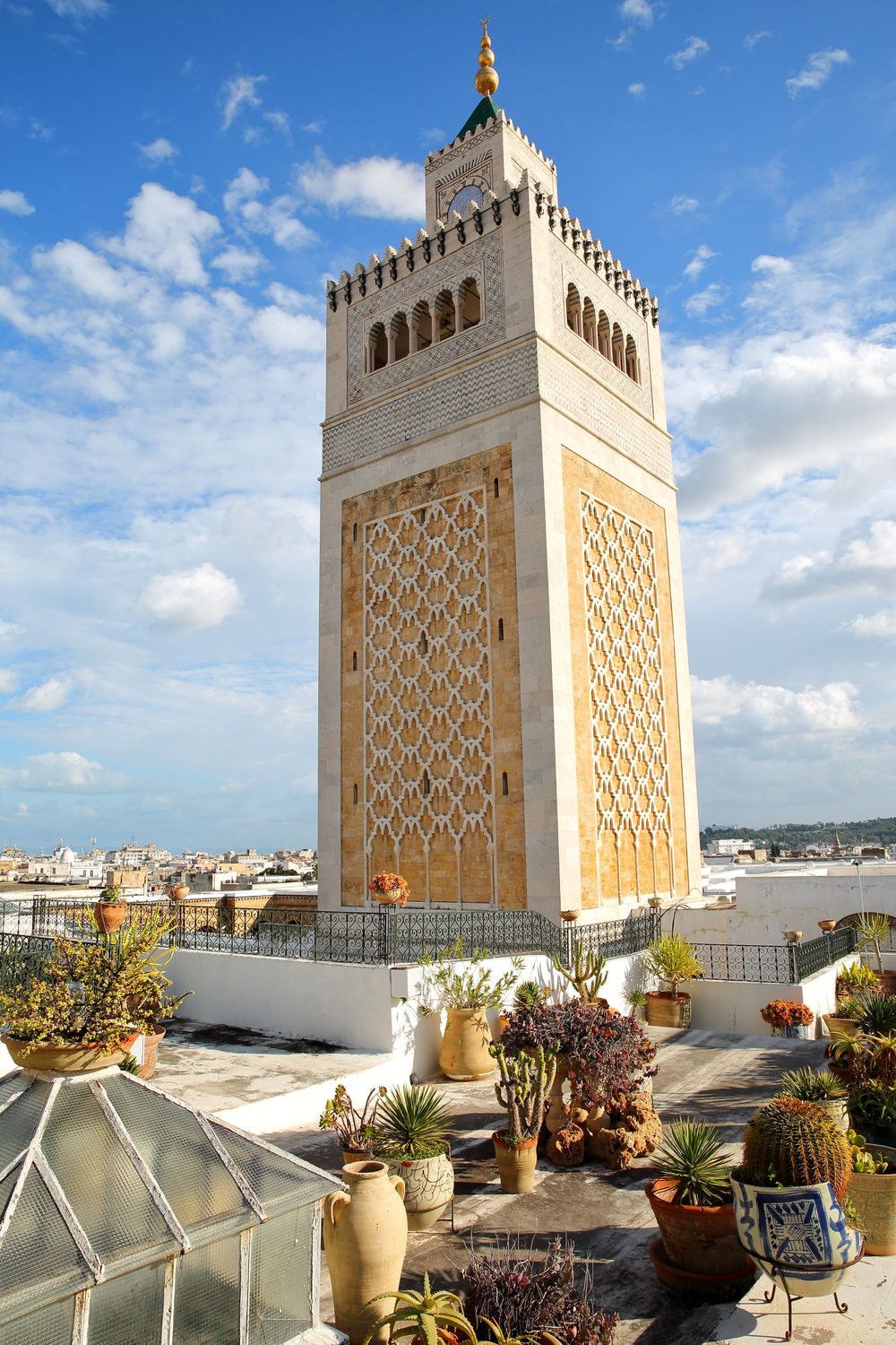 Minarett der Al-Zaytuna Moschee in Tunis