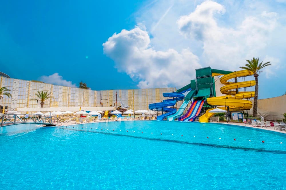 Бассейн только для женщин в отеле Selge Beach 