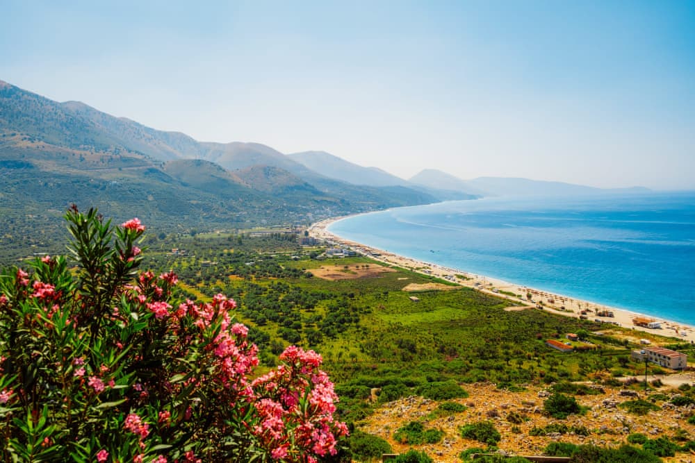 وجهات بديلة: جرب مكانًا مختلفًا هذا العام