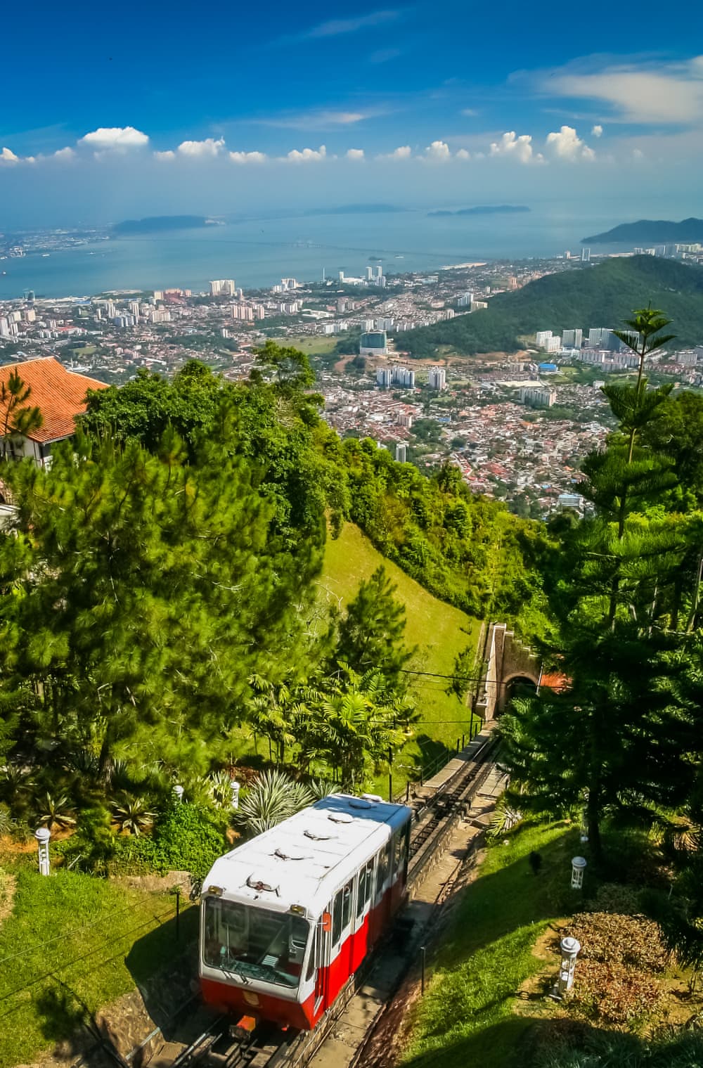 Funnicular going up the Penang Hill